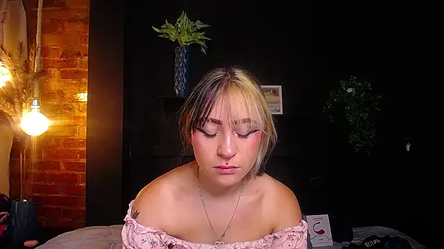 melodygirl2   online show from April 2026 08:34:02 PM