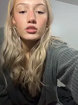 Snapshot of kaci_brooke chatting on March 2026 02:04:01 AM kaci brooke online show from March 2026 02:04:01 AM