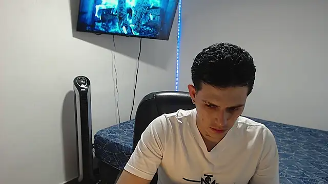 JUAN CAMILOXXX online show from March 2026 02:59:02 AM