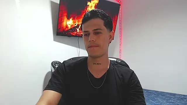 JUAN CAMILOXXX online show from March 2026 04:23:01 AM