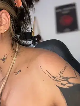 CarolQueen1  online show from March 2026 02:23:02 PM