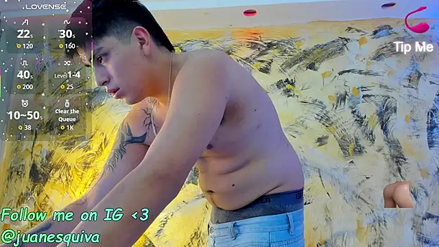Snapshot of ThomasThundr chatting on May 2026 04:30:02 AM ThomasThundr online show from May 2026 04:30:02 AM
