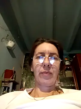 Tania9876 online show from March 2026 06:44:01 PM