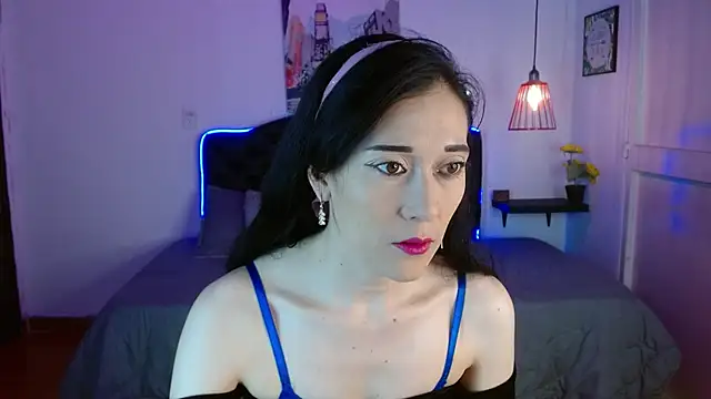 Snapshot of Mylu_xx chatting on May 2026 01:28:01 PM Mylu xx online show from May 2026 01:28:01 PM