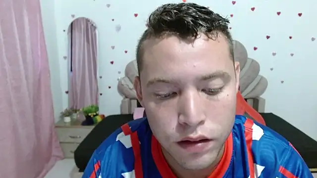 Snapshot of sven_fox723 chatting on May 2026 01:18:02 PM sven fox723 online show from May 2026 01:18:02 PM