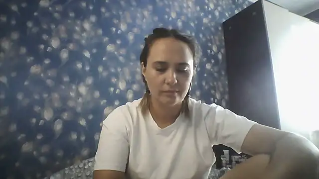 Alisa07qw online show from June 2026 02:56:01 AM