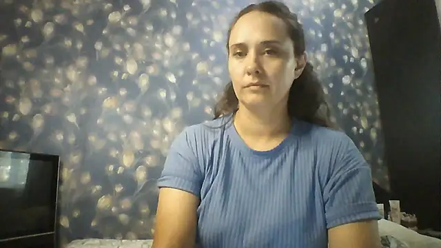 Alisa07qw online show from June 2026 01:23:02 PM