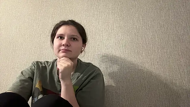 Emmiebutwihu online show from April 2026 09:18:01 AM