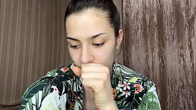 AylaLust online show from April 2026 06:10:01 PM