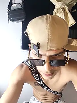 Snapshot of ethanchamo chatting on March 2026 06:50:02 AM ethanchamo online show from March 2026 06:50:02 AM