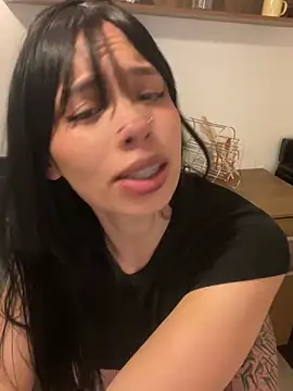 Snapshot of Queen_Chanel_XXX chatting on April 2026 08:37:02 PM Queen Chanel XXX online show from April 2026 08:37:02 PM
