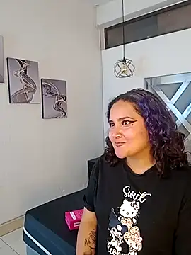 Snapshot of Liily_Foxxy chatting on July 2026 11:30:02 AM Liily Foxxy online show from July 2026 11:30:02 AM