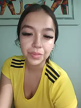 Snapshot of Kitty_Loveee chatting on June 2026 09:09:01 PM Kitty Loveee online show from June 2026 09:09:01 PM
