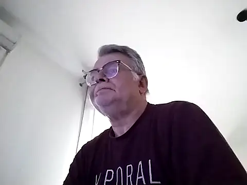 Snapshot of oura chatting on May 2026 06:52:01 AM oura online show from May 2026 06:52:01 AM