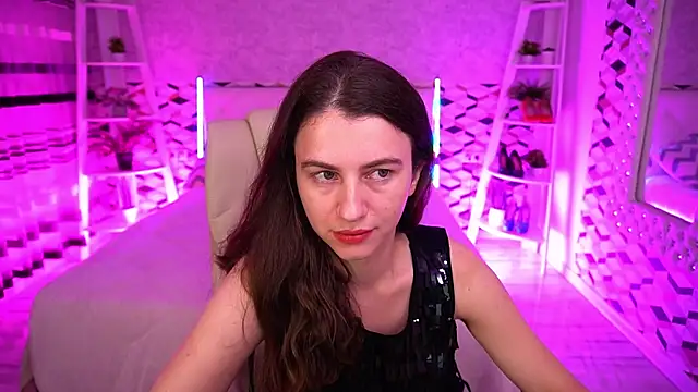 Snapshot of LittleJulii chatting on June 2026 07:35:02 PM LittleJulii online show from June 2026 07:35:02 PM