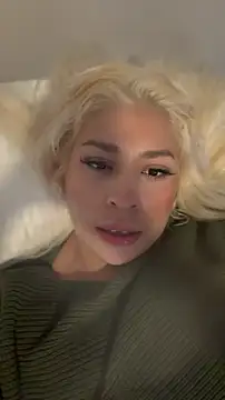 mxmxee online show from April 2026 03:37:02 AM