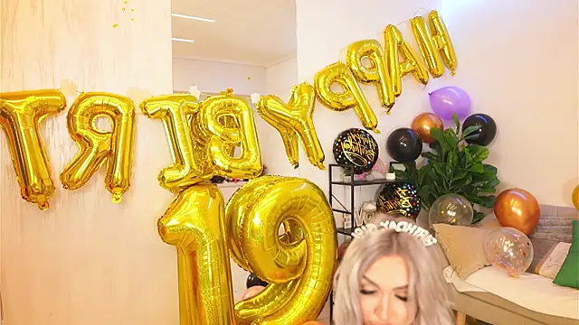 ArianaXO  online show from April 2026 08:17:02 AM