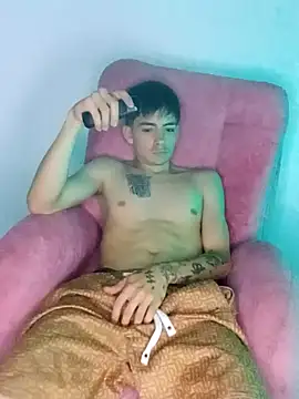 Pupydogg online show from April 2026 11:07:02 PM