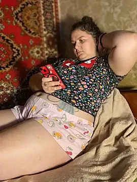 Nenssy555 online show from June 2026 02:21:01 PM