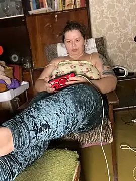 Nenssy555 online show from July 2026 07:39:01 PM