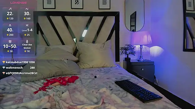 Violettaa Stone online show from April 2026 04:05:02 PM