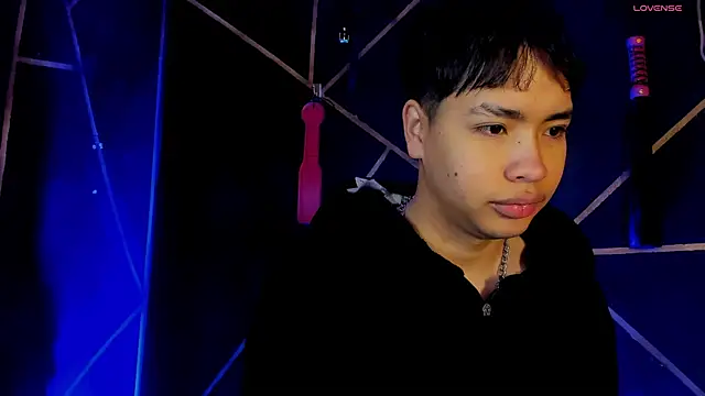 Lee Colee online show from May 2026 11:21:01 PM