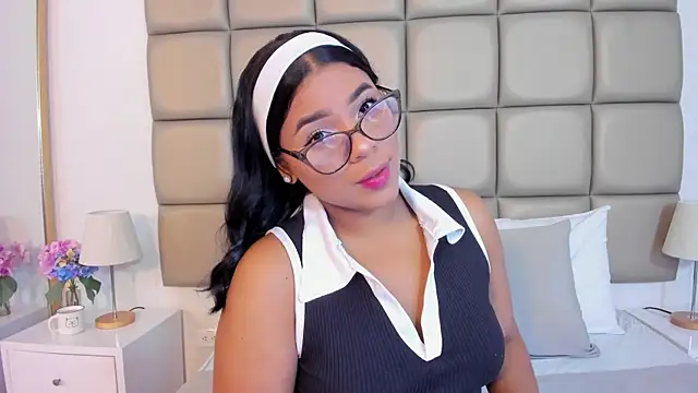 lilly williamss online show from March 2026 03:23:01 AM