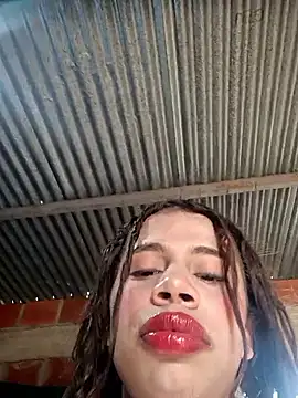 Snapshot of Dirty_Salome2 chatting on June 2026 02:32:01 PM Dirty Salome2 online show from June 2026 02:32:01 PM