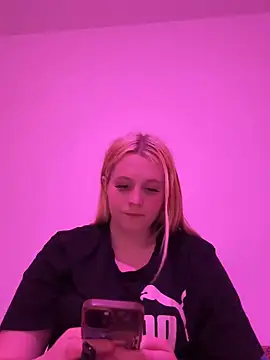 Young Milka online show from March 2026 08:48:02 PM