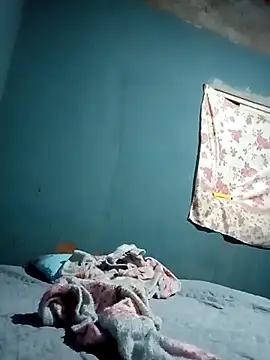 Snapshot of putinha1745 chatting on March 2026 08:10:01 AM putinha1745 online show from March 2026 08:10:01 AM