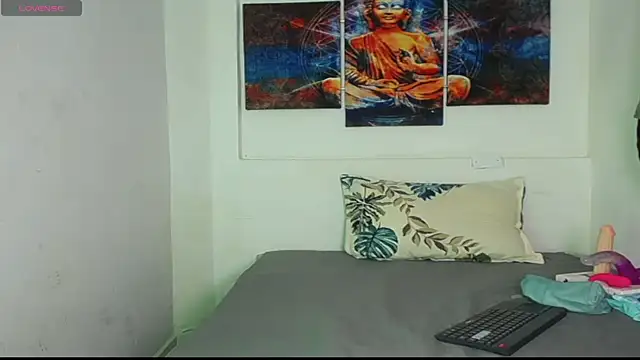 chrisramosv online show from April 2026 09:17:01 PM