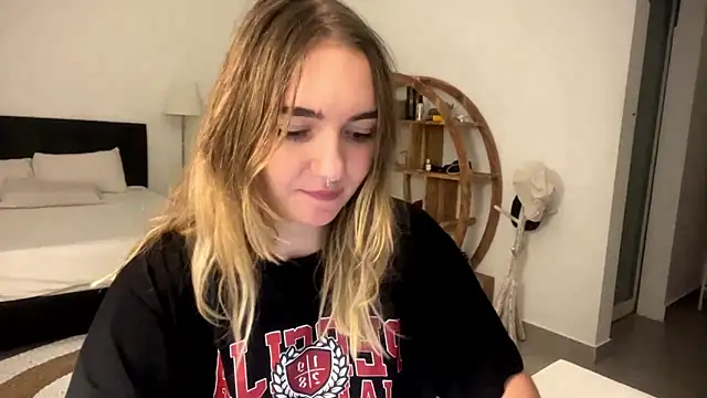 RoxyWet online show from March 2026 06:19:02 PM