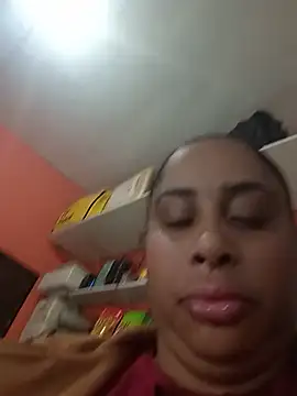 Snapshot of gatinha20257 chatting on July 2026 04:19:01 AM gatinha20257 online show from July 2026 04:19:01 AM