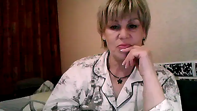Snapshot of TatkaYang chatting on May 2026 07:19:01 PM TatkaYang online show from May 2026 07:19:01 PM
