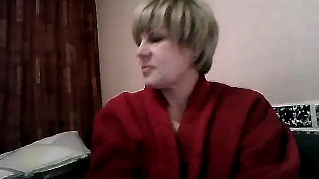 Snapshot of TatkaYang chatting on May 2026 07:33:01 PM TatkaYang online show from May 2026 07:33:01 PM
