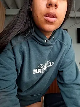 Scarlett zoee online show from March 2026 01:56:01 PM