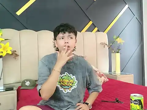 NikiEvanz online show from April 2026 08:26:02 PM