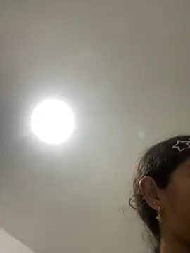 LINDA EF online show from April 2026 01:02:02 PM