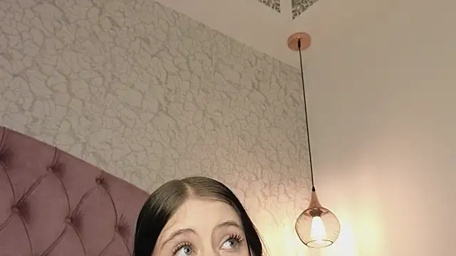 Snapshot of saraa_joness_ chatting on March 2026 08:36:02 PM saraa joness online show from March 2026 08:36:02 PM