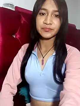 Snapshot of KarolaMendez chatting on April 2026 12:11:02 AM KarolaMendez online show from April 2026 12:11:02 AM