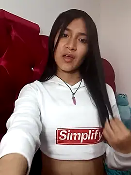 Snapshot of KarolaMendez chatting on April 2026 05:46:02 PM KarolaMendez online show from April 2026 05:46:02 PM