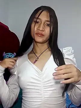 Snapshot of KarolaMendez chatting on April 2026 03:14:01 PM KarolaMendez online show from April 2026 03:14:01 PM