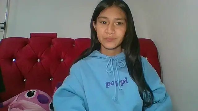 Snapshot of KarolaMendez chatting on April 2026 08:57:02 PM KarolaMendez online show from April 2026 08:57:02 PM