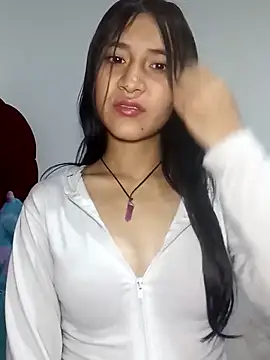 Snapshot of KarolaMendez chatting on May 2026 11:44:01 PM KarolaMendez online show from May 2026 11:44:01 PM