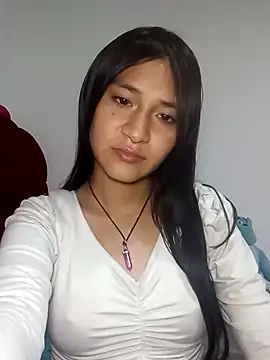 Snapshot of KarolaMendez chatting on May 2026 09:31:01 PM KarolaMendez online show from May 2026 09:31:01 PM