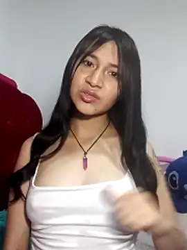 Snapshot of KarolaMendez chatting on May 2026 09:13:01 PM KarolaMendez online show from May 2026 09:13:01 PM