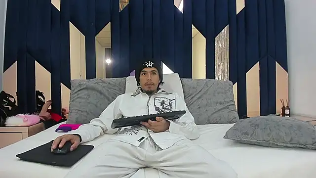 KikyoAndDrey online show from May 2026 03:29:02 PM