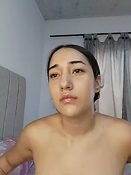 isabellaHill2 online show from July 2026 07:53:02 PM