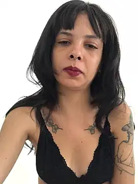 Snapshot of pinacarracci chatting on June 2026 01:48:01 PM pinacarracci online show from June 2026 01:48:01 PM