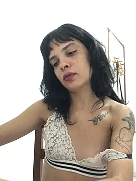 Snapshot of pinacarracci chatting on July 2026 08:22:02 PM pinacarracci online show from July 2026 08:22:02 PM